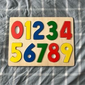 Wooden Number Puzzle - Colorful Counting Toy (Red, Yellow, Blue, Green)